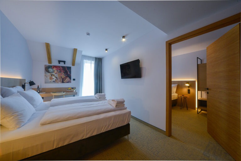 obiteljska soba 2 bračna kreveta